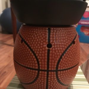 Scentsy full court warmer